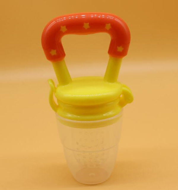 春蓓簡易輔食咬咬袋黃色.jpg 春蓓簡易輔食咬咬袋黃色.jpg